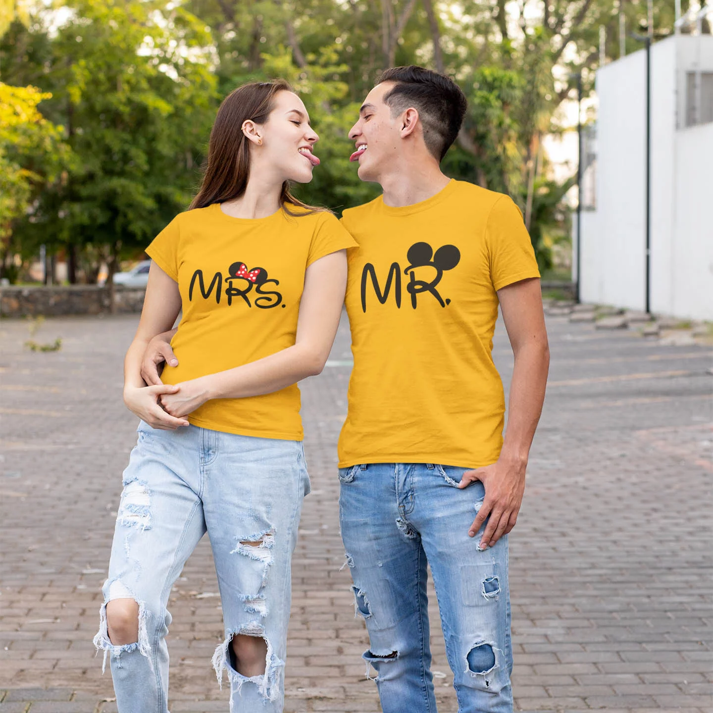 MR MRS COUPLE T-SHIRT DAB SHARK